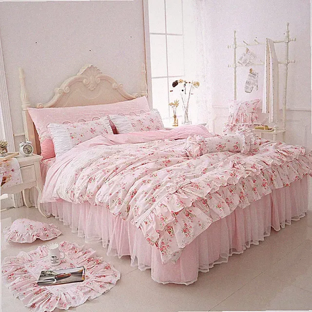 LELVA Romantic Roses Print Duvet Cover Set with Bed Skirt Pink Queen